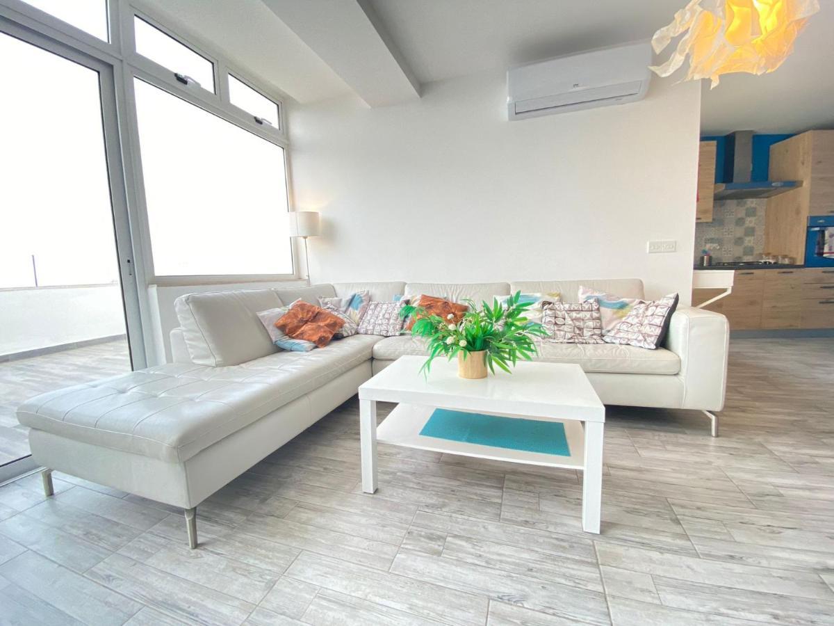 شقة Penthouse "Maltese Scent" المليحة المظهر الخارجي الصورة