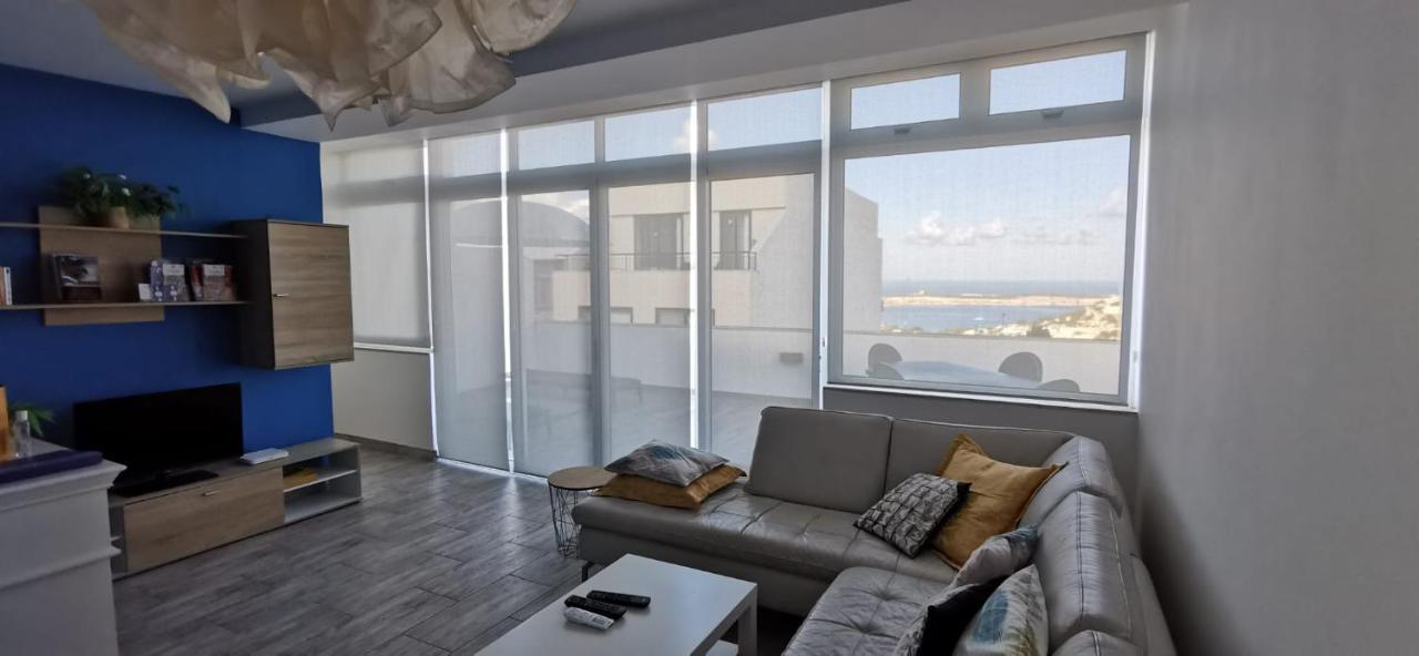شقة Penthouse "Maltese Scent" المليحة المظهر الخارجي الصورة